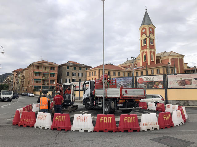 Chiavari: lavori di realizzazione rotatoria per regolamentazione incrocio Via Trieste - Viale Marconi.